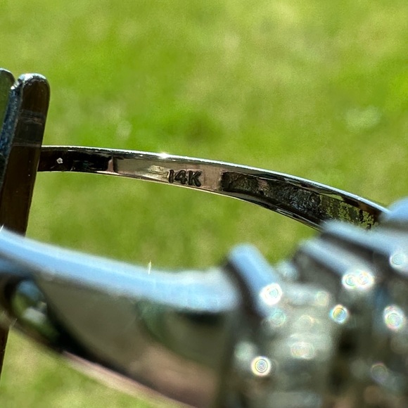 Marquise Tanzanite and Diamond Ring- 14K White Gold (Size 9 US) - Picture 4 of 8